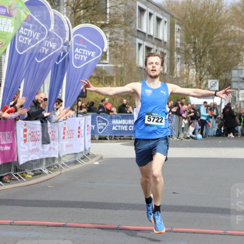 12.04.2026 - 45. Internationalen Wilhelmsburger Insellauf Strokosch-Dieckow http://msf.ph/oto/9480791 12.04.2026 12:46:05 Ziel 5722 meine-sportfotos.de