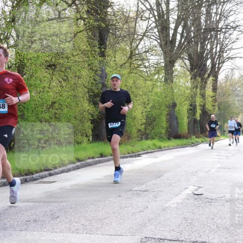 12.04.2026 - 45. Internationalen Wilhelmsburger Insellauf Yannick Fuchs http://msf.ph/oto/9480795 12.04.2026 10:20:29 Laufen 4748, 4275 meine-sportfotos.de