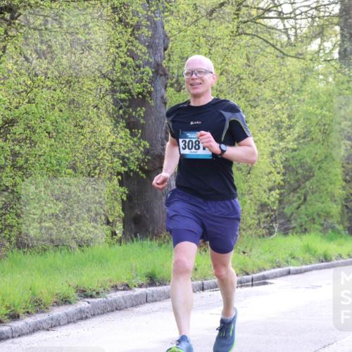 12.04.2026 - 45. Internationalen Wilhelmsburger Insellauf Yannick Fuchs http://msf.ph/oto/9480848 12.04.2026 10:20:34 Laufen 308, 4670, 534 meine-sportfotos.de