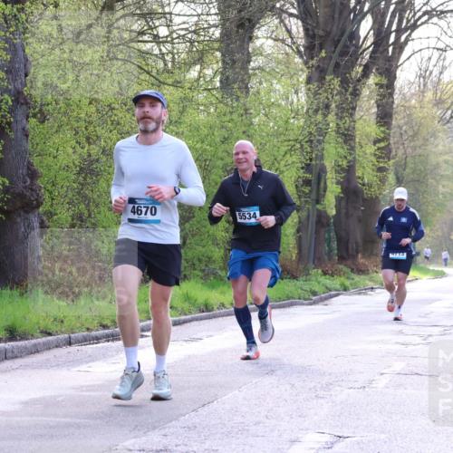 12.04.2026 - 45. Internationalen Wilhelmsburger Insellauf Yannick Fuchs http://msf.ph/oto/9480865 12.04.2026 10:20:36 Laufen 4670, 5534, 4713, 4340 meine-sportfotos.de