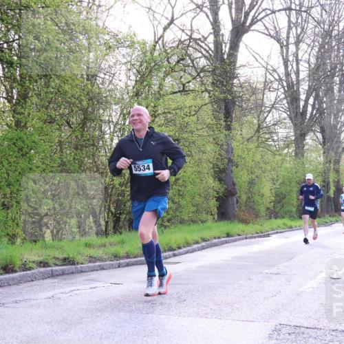 12.04.2026 - 45. Internationalen Wilhelmsburger Insellauf Yannick Fuchs http://msf.ph/oto/9480894 12.04.2026 10:20:39 Laufen 5534, 43 meine-sportfotos.de