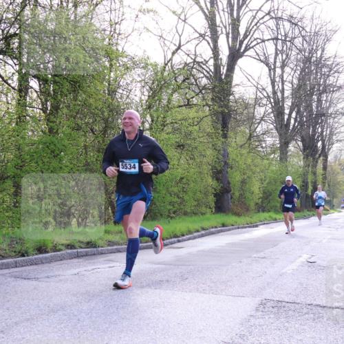 12.04.2026 - 45. Internationalen Wilhelmsburger Insellauf Yannick Fuchs http://msf.ph/oto/9480896 12.04.2026 10:20:39 Laufen 5534 meine-sportfotos.de