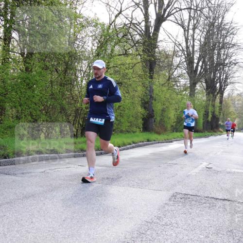 12.04.2026 - 45. Internationalen Wilhelmsburger Insellauf Yannick Fuchs http://msf.ph/oto/9480918 12.04.2026 10:20:42 Laufen 4713, 4340 meine-sportfotos.de