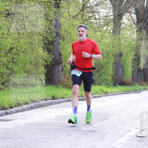 12.04.2026 - 45. Internationalen Wilhelmsburger Insellauf Yannick Fuchs http://msf.ph/oto/9480973 12.04.2026 10:20:51 Laufen 2317 meine-sportfotos.de