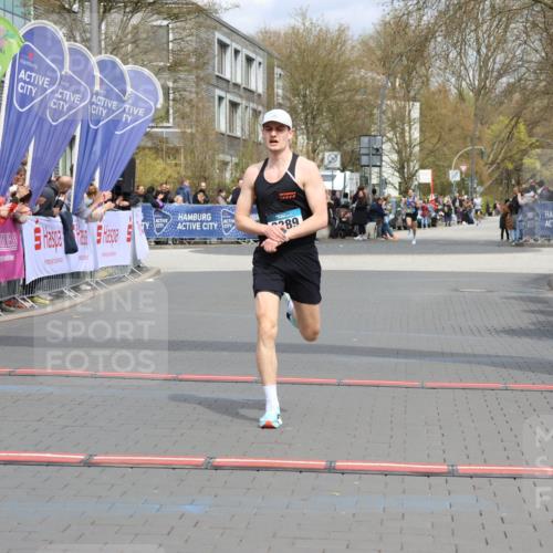 12.04.2026 - 45. Internationalen Wilhelmsburger Insellauf Strokosch-Dieckow http://msf.ph/oto/9480999 12.04.2026 12:47:00 Ziel 3389 meine-sportfotos.de