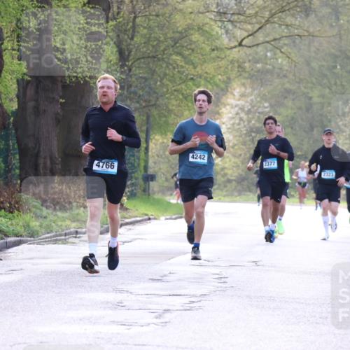 12.04.2026 - 45. Internationalen Wilhelmsburger Insellauf Yannick Fuchs http://msf.ph/oto/9481006 12.04.2026 10:20:55 Laufen 4242, 2377, 4766, 2323, 80 meine-sportfotos.de