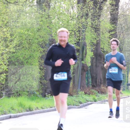 12.04.2026 - 45. Internationalen Wilhelmsburger Insellauf Yannick Fuchs http://msf.ph/oto/9481035 12.04.2026 10:20:59 Laufen 4766, 4242, 2377 meine-sportfotos.de