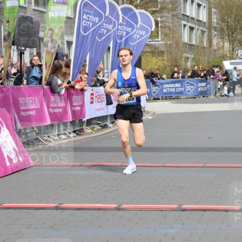 12.04.2026 - 45. Internationalen Wilhelmsburger Insellauf Strokosch-Dieckow http://msf.ph/oto/9481043 12.04.2026 12:47:10 Ziel 5365 meine-sportfotos.de