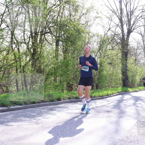 12.04.2026 - 45. Internationalen Wilhelmsburger Insellauf Yannick Fuchs http://msf.ph/oto/9481148 12.04.2026 10:29:01 Laufen 4009 meine-sportfotos.de