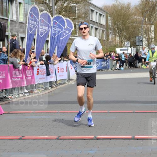 12.04.2026 - 45. Internationalen Wilhelmsburger Insellauf Strokosch-Dieckow http://msf.ph/oto/9481216 12.04.2026 12:47:23 Ziel 3048 meine-sportfotos.de