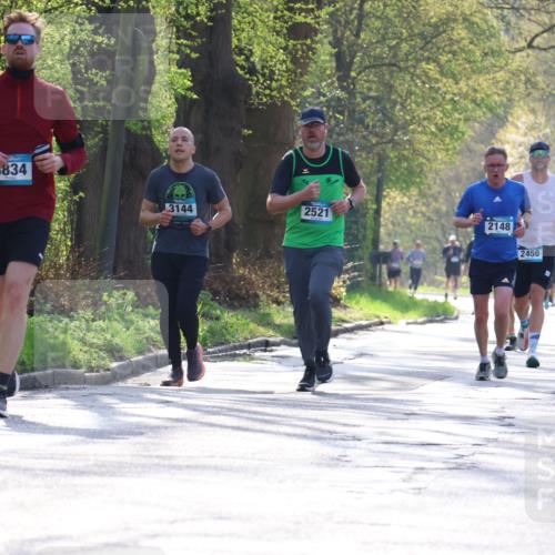 12.04.2026 - 45. Internationalen Wilhelmsburger Insellauf Yannick Fuchs http://msf.ph/oto/9481227 12.04.2026 10:29:09 Laufen 5834, 733, 3144, 2521, 2148, 2456 meine-sportfotos.de