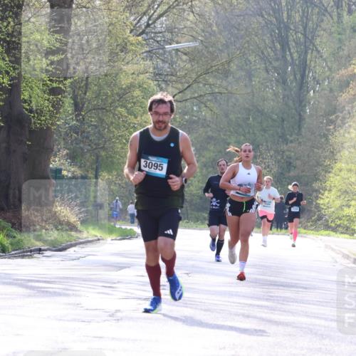 12.04.2026 - 45. Internationalen Wilhelmsburger Insellauf Yannick Fuchs http://msf.ph/oto/9481250 12.04.2026 10:21:20 Laufen 3095, 2284 meine-sportfotos.de