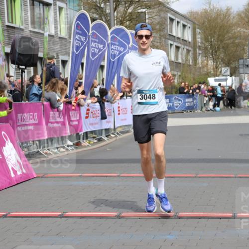 12.04.2026 - 45. Internationalen Wilhelmsburger Insellauf Strokosch-Dieckow http://msf.ph/oto/9481266 12.04.2026 12:47:23 Ziel 3048 meine-sportfotos.de