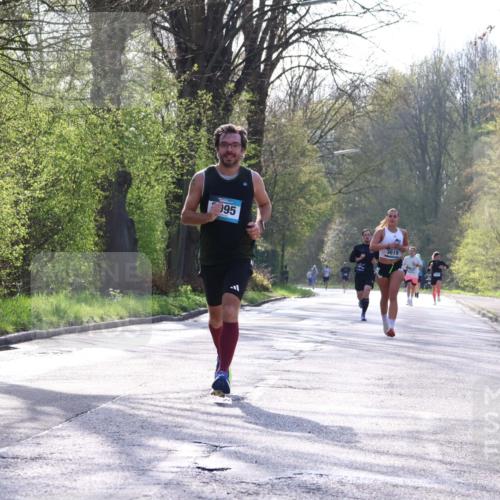 12.04.2026 - 45. Internationalen Wilhelmsburger Insellauf Yannick Fuchs http://msf.ph/oto/9481282 12.04.2026 10:21:23 Laufen 995, 3619 meine-sportfotos.de