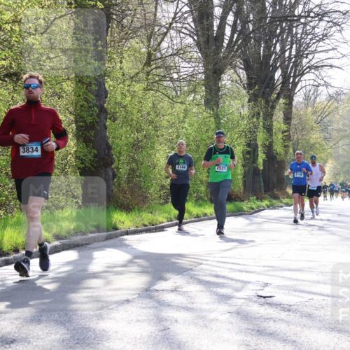 12.04.2026 - 45. Internationalen Wilhelmsburger Insellauf Yannick Fuchs http://msf.ph/oto/9481301 12.04.2026 10:29:14 Laufen 3834, 3144, 2521, 2148 meine-sportfotos.de