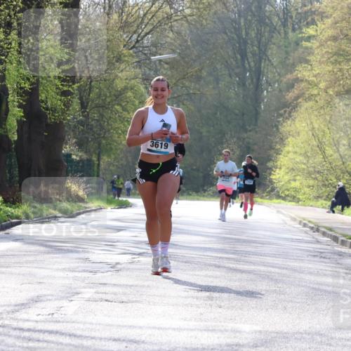 12.04.2026 - 45. Internationalen Wilhelmsburger Insellauf Yannick Fuchs http://msf.ph/oto/9481317 12.04.2026 10:21:25 Laufen 3619, 3584 meine-sportfotos.de