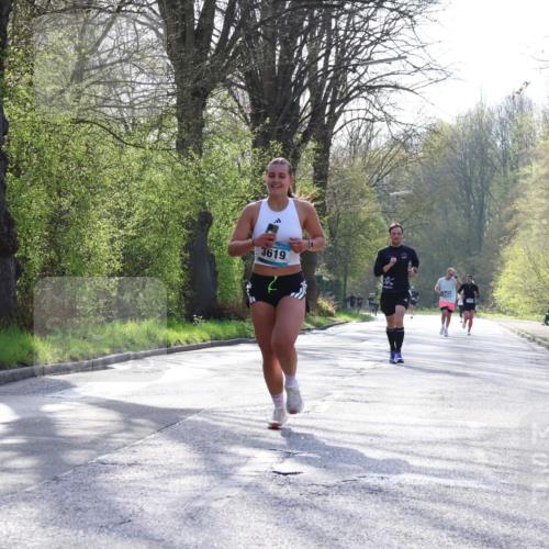 12.04.2026 - 45. Internationalen Wilhelmsburger Insellauf Yannick Fuchs http://msf.ph/oto/9481350 12.04.2026 10:21:27 Laufen 3619 meine-sportfotos.de