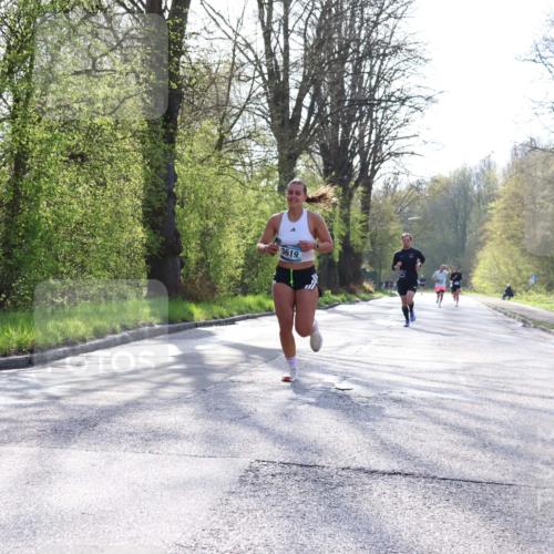 12.04.2026 - 45. Internationalen Wilhelmsburger Insellauf Yannick Fuchs http://msf.ph/oto/9481359 12.04.2026 10:21:28 Laufen 3619 meine-sportfotos.de