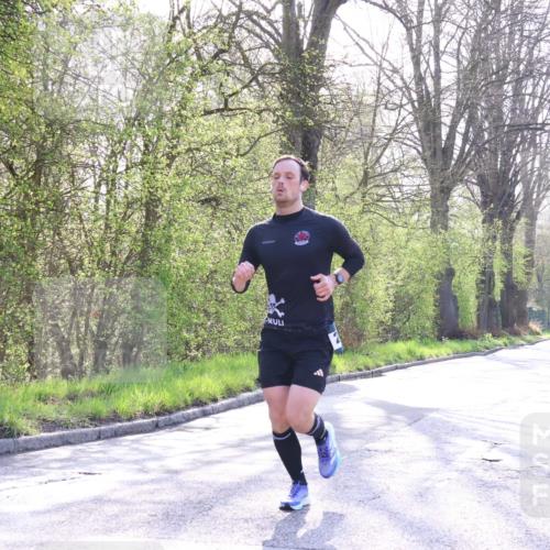 12.04.2026 - 45. Internationalen Wilhelmsburger Insellauf Yannick Fuchs http://msf.ph/oto/9481398 12.04.2026 10:21:32 Laufen  meine-sportfotos.de