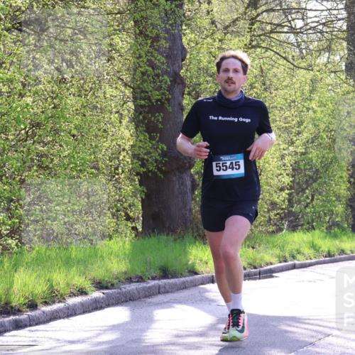 12.04.2026 - 45. Internationalen Wilhelmsburger Insellauf Yannick Fuchs http://msf.ph/oto/9481458 12.04.2026 10:29:27 Laufen 5545 meine-sportfotos.de