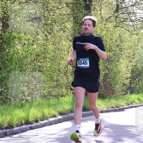 12.04.2026 - 45. Internationalen Wilhelmsburger Insellauf Yannick Fuchs http://msf.ph/oto/9481464 12.04.2026 10:29:27 Laufen 5545 meine-sportfotos.de