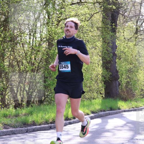 12.04.2026 - 45. Internationalen Wilhelmsburger Insellauf Yannick Fuchs http://msf.ph/oto/9481477 12.04.2026 10:29:28 Laufen 5545 meine-sportfotos.de