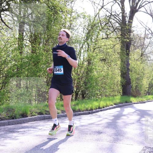 12.04.2026 - 45. Internationalen Wilhelmsburger Insellauf Yannick Fuchs http://msf.ph/oto/9481486 12.04.2026 10:29:29 Laufen 2, 5545 meine-sportfotos.de