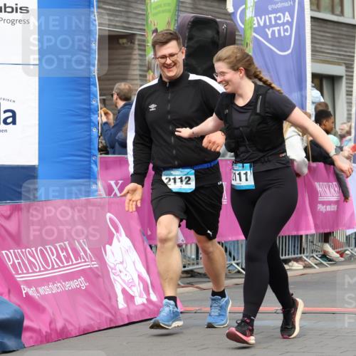 12.04.2026 - 45. Internationalen Wilhelmsburger Insellauf Strokosch-Dieckow http://msf.ph/oto/9481509 12.04.2026 13:25:05 Ziel 4908, 4016, 2111, 2112, 2290, 4812, 2990, 2991 meine-sportfotos.de