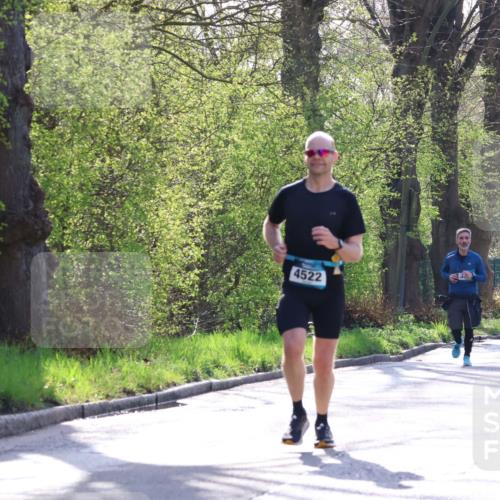 12.04.2026 - 45. Internationalen Wilhelmsburger Insellauf Yannick Fuchs http://msf.ph/oto/9481513 12.04.2026 10:29:32 Laufen 4522, 2100, 5254 meine-sportfotos.de