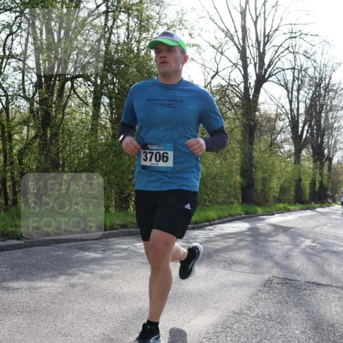 12.04.2026 - 45. Internationalen Wilhelmsburger Insellauf Yannick Fuchs http://msf.ph/oto/9481565 12.04.2026 10:21:47 Laufen 3706 meine-sportfotos.de