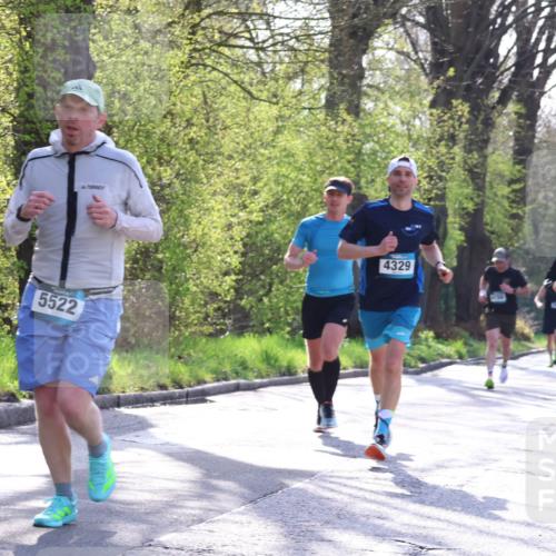 12.04.2026 - 45. Internationalen Wilhelmsburger Insellauf Yannick Fuchs http://msf.ph/oto/9481718 12.04.2026 10:22:04 Laufen 5522, 4329 meine-sportfotos.de