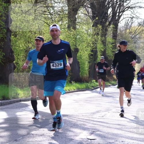12.04.2026 - 45. Internationalen Wilhelmsburger Insellauf Yannick Fuchs http://msf.ph/oto/9481734 12.04.2026 10:22:05 Laufen 4329, 4150 meine-sportfotos.de