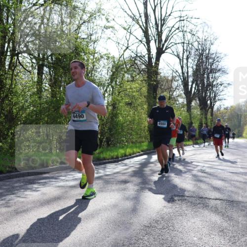 12.04.2026 - 45. Internationalen Wilhelmsburger Insellauf Yannick Fuchs http://msf.ph/oto/9481737 12.04.2026 10:29:50 Laufen 4490, 4980, 1171 meine-sportfotos.de