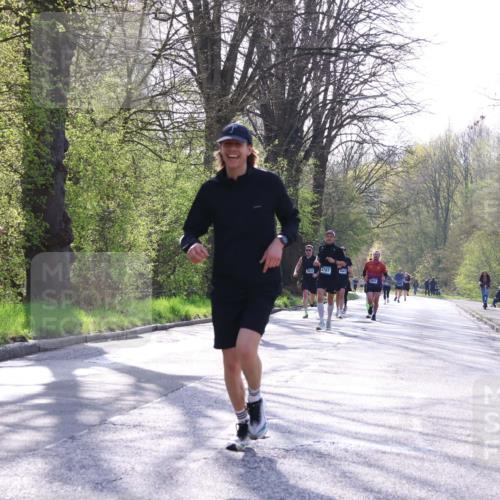 12.04.2026 - 45. Internationalen Wilhelmsburger Insellauf Yannick Fuchs http://msf.ph/oto/9481752 12.04.2026 10:22:06 Laufen 1999, 4787 meine-sportfotos.de