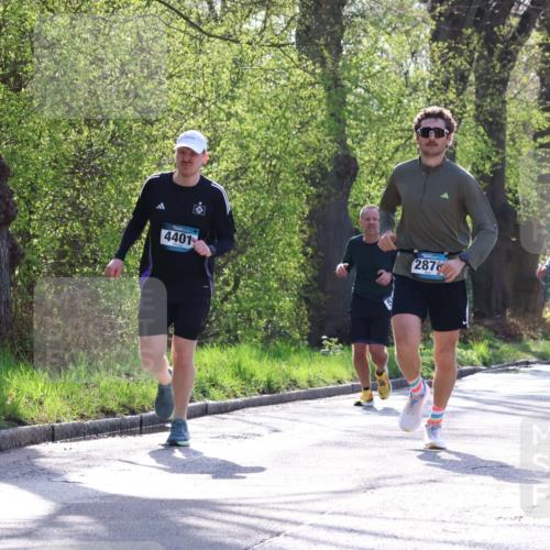 12.04.2026 - 45. Internationalen Wilhelmsburger Insellauf Yannick Fuchs http://msf.ph/oto/9481835 12.04.2026 10:30:00 Laufen 5688, 4401, 2878 meine-sportfotos.de