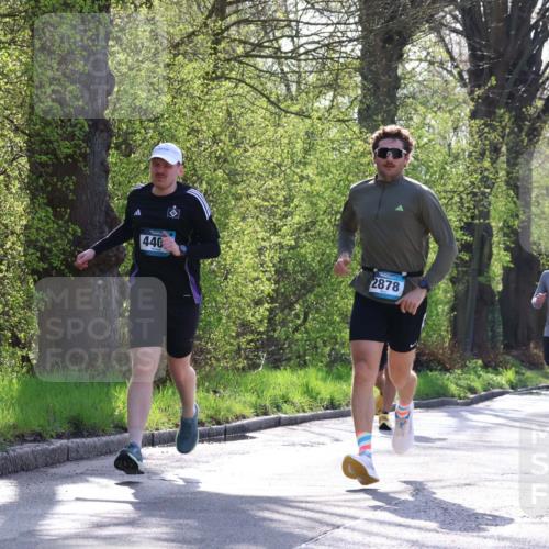 12.04.2026 - 45. Internationalen Wilhelmsburger Insellauf Yannick Fuchs http://msf.ph/oto/9481850 12.04.2026 10:30:01 Laufen 440, 2878, 5688, 3534, 3090 meine-sportfotos.de