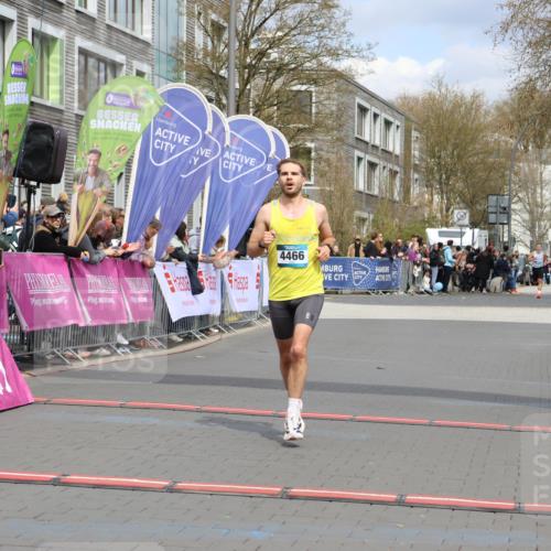 12.04.2026 - 45. Internationalen Wilhelmsburger Insellauf Strokosch-Dieckow http://msf.ph/oto/9481855 12.04.2026 12:47:52 Ziel 4466 meine-sportfotos.de