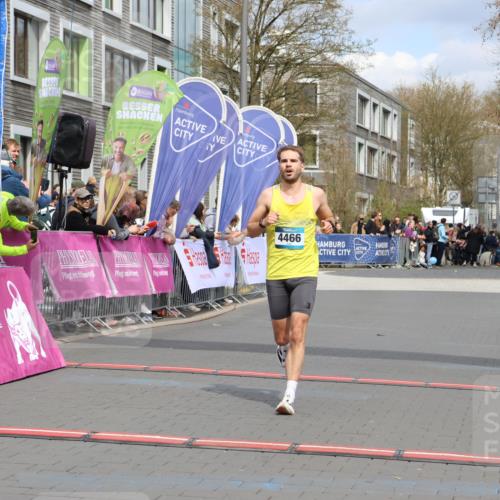 12.04.2026 - 45. Internationalen Wilhelmsburger Insellauf Strokosch-Dieckow http://msf.ph/oto/9481872 12.04.2026 12:47:53 Ziel 4466 meine-sportfotos.de