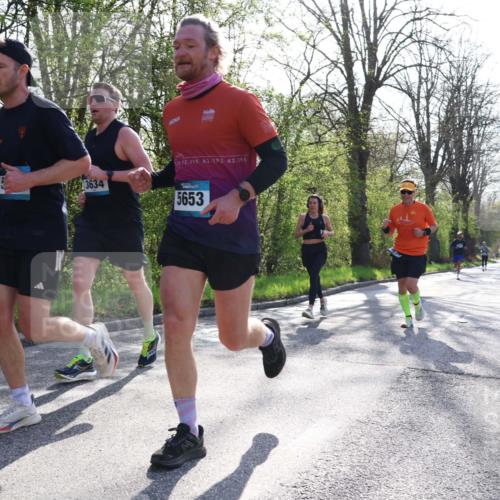 12.04.2026 - 45. Internationalen Wilhelmsburger Insellauf Yannick Fuchs http://msf.ph/oto/9481876 12.04.2026 10:22:16 Laufen 12, 195, 42, 195, 42, 195, 3634, 5653 meine-sportfotos.de