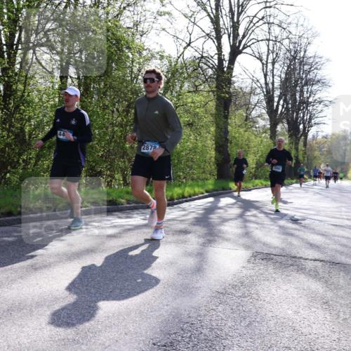 12.04.2026 - 45. Internationalen Wilhelmsburger Insellauf Yannick Fuchs http://msf.ph/oto/9481894 12.04.2026 10:30:04 Laufen 2878, 3090 meine-sportfotos.de