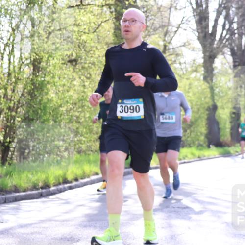 12.04.2026 - 45. Internationalen Wilhelmsburger Insellauf Yannick Fuchs http://msf.ph/oto/9481902 12.04.2026 10:30:05 Laufen 3090, 5688 meine-sportfotos.de