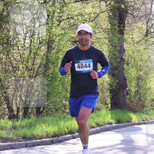 12.04.2026 - 45. Internationalen Wilhelmsburger Insellauf Yannick Fuchs http://msf.ph/oto/9481935 12.04.2026 10:22:21 Laufen 4844 meine-sportfotos.de