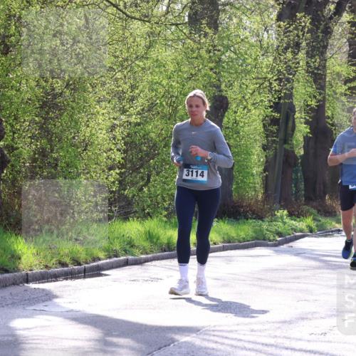 12.04.2026 - 45. Internationalen Wilhelmsburger Insellauf Yannick Fuchs http://msf.ph/oto/9481947 12.04.2026 10:22:22 Laufen 3114, 3296 meine-sportfotos.de