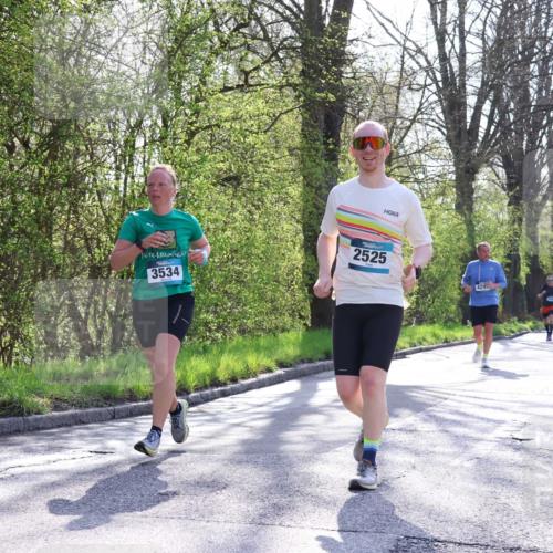 12.04.2026 - 45. Internationalen Wilhelmsburger Insellauf Yannick Fuchs http://msf.ph/oto/9481973 12.04.2026 10:30:12 Laufen 3534, 2525 meine-sportfotos.de