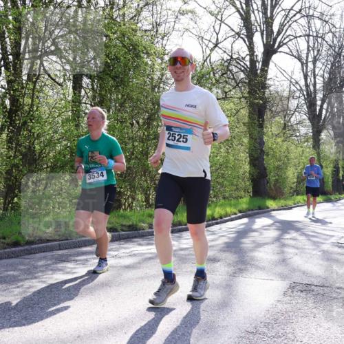12.04.2026 - 45. Internationalen Wilhelmsburger Insellauf Yannick Fuchs http://msf.ph/oto/9481985 12.04.2026 10:30:13 Laufen 3534, 2525 meine-sportfotos.de