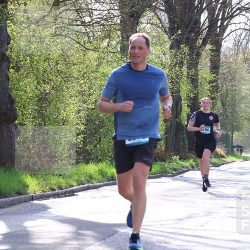 12.04.2026 - 45. Internationalen Wilhelmsburger Insellauf Yannick Fuchs http://msf.ph/oto/9481988 12.04.2026 10:22:26 Laufen 3296 meine-sportfotos.de