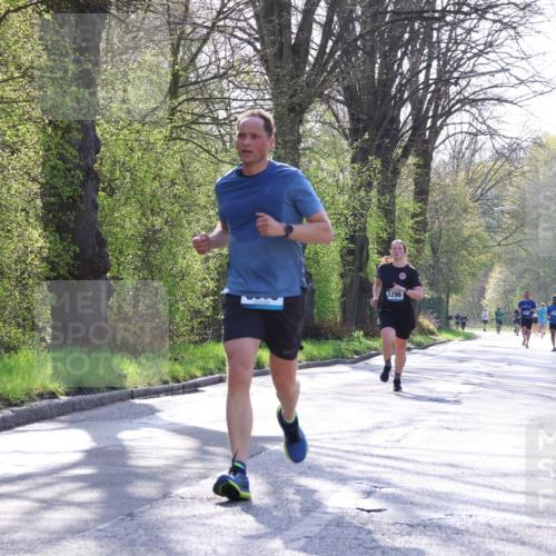 12.04.2026 - 45. Internationalen Wilhelmsburger Insellauf Yannick Fuchs http://msf.ph/oto/9481994 12.04.2026 10:22:27 Laufen 3296 meine-sportfotos.de
