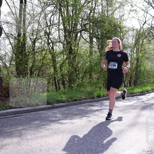 12.04.2026 - 45. Internationalen Wilhelmsburger Insellauf Yannick Fuchs http://msf.ph/oto/9482061 12.04.2026 10:22:32 Laufen 3296 meine-sportfotos.de