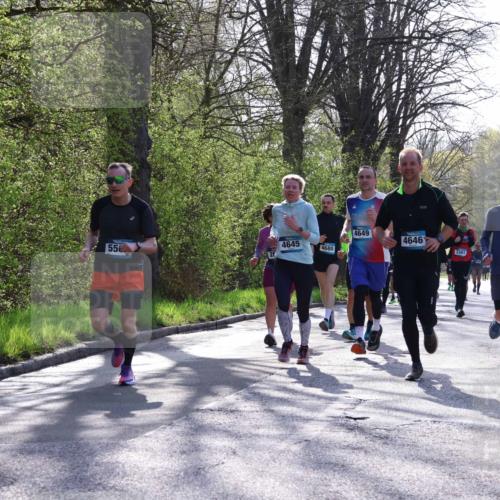 12.04.2026 - 45. Internationalen Wilhelmsburger Insellauf Yannick Fuchs http://msf.ph/oto/9482063 12.04.2026 10:30:19 Laufen 4645, 4680, 556, 4649, 4646, 3381, 4655 meine-sportfotos.de