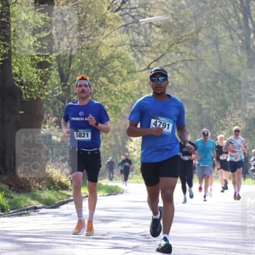 12.04.2026 - 45. Internationalen Wilhelmsburger Insellauf Yannick Fuchs http://msf.ph/oto/9482076 12.04.2026 10:22:36 Laufen 4791, 5821, 449 meine-sportfotos.de